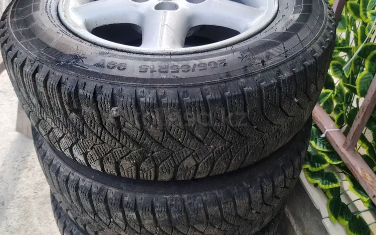 Шины Triangle c дисками Toyotaүшін120 000 тг. в Алматы