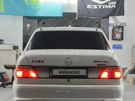 Mercedes-Benz E 230 1989 года за 1 500 000 тг. в Талдыкорган