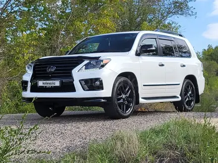 Lexus LX 570 2015 года за 30 800 000 тг. в Астана – фото 2