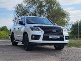 Lexus LX 570 2015 годаүшін30 800 000 тг. в Астана