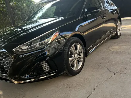 Hyundai Sonata 2017 года за 7 500 000 тг. в Шымкент – фото 2