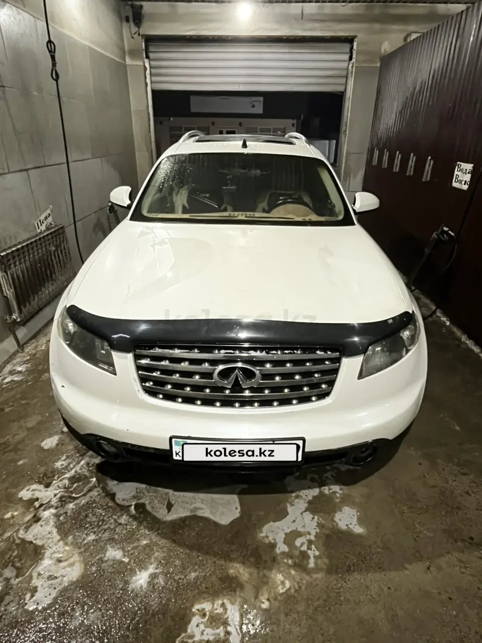 Infiniti FX35, 2006