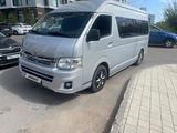 Toyota Hiace 2013 года за 13 500 000 тг. в Астана