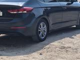 Hyundai Elantra 2018 года за 4 100 000 тг. в Актау – фото 3
