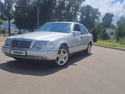 Mercedes-Benz C 220 1994 года за 2 700 000 тг. в Алматы – фото 4