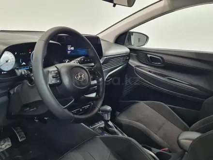 Hyundai Bayon 2023 года за 7 590 000 тг. в Алматы – фото 12