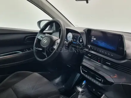 Hyundai Bayon 2023 года за 7 590 000 тг. в Алматы – фото 15