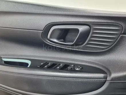 Hyundai Bayon 2023 года за 7 590 000 тг. в Алматы – фото 23