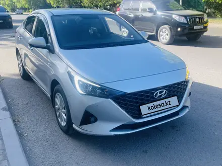 Hyundai Accent 2020 года за 7 600 000 тг. в Караганда – фото 2
