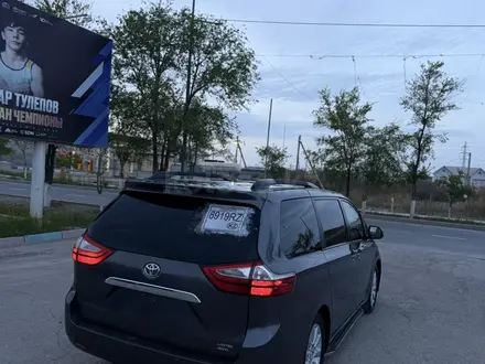 Toyota Sienna 2015 года за 12 000 000 тг. в Актау – фото 15