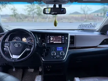 Toyota Sienna 2015 года за 12 000 000 тг. в Актау – фото 21