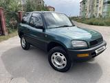 Toyota RAV4 1994 годаүшін2 800 000 тг. в Отеген-Батыр