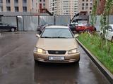 Toyota Camry 2000 годаүшін3 300 000 тг. в Астана – фото 2