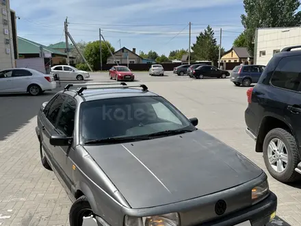 Volkswagen Passat 1990 года за 990 000 тг. в Караганда – фото 2