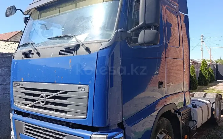 Volvo  FH 2011 года за 11 000 000 тг. в Алматы
