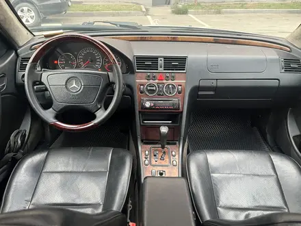 Mercedes-Benz C 230 2000 года за 2 400 000 тг. в Алматы – фото 7