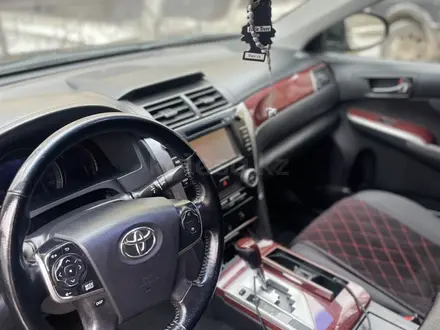 Toyota Camry 2014 года за 9 100 000 тг. в Тараз – фото 7