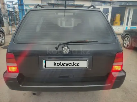 Volkswagen Golf 1998 года за 2 615 000 тг. в Астана – фото 4