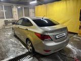 Hyundai Solaris 2012 годаүшін4 100 000 тг. в Астана – фото 3