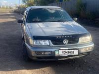 Volkswagen Passat 1994 годаfor1 600 000 тг. в Караганда