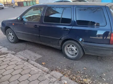 Volkswagen Golf 1994 года за 1 500 000 тг. в Караганда