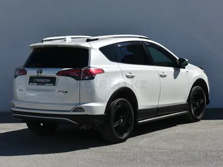 Toyota RAV4 2018 года за 10 000 000 тг. в Атырау – фото 8