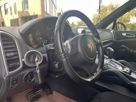 Porsche Cayenne 2014 года за 15 700 000 тг. в Алматы – фото 10