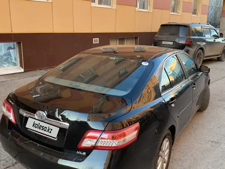 Toyota Camry 2011 года за 4 500 000 тг. в Актобе – фото 3