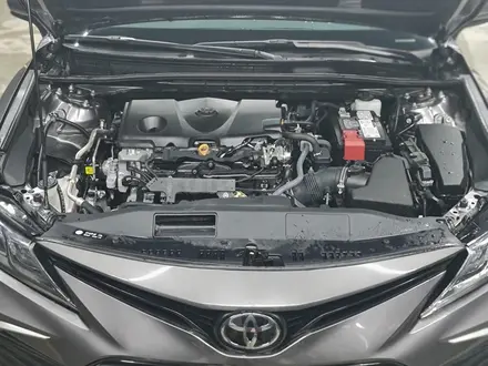 Toyota Camry 2021 года за 16 650 000 тг. в Караганда – фото 5