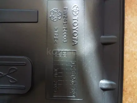 Коврик в багажник ОРИГИНАЛ TOYOTA LC300 на 7местный за 75 000 тг. в Алматы – фото 2