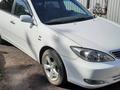 Toyota Camry 2002 года за 3 500 000 тг. в Караганда – фото 2