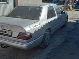 Mercedes-Benz E 200 1994 годаүшін1 800 000 тг. в Семей – фото 4