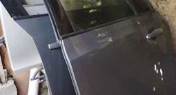 Двери шевроле круз за 80 000 тг. в Алматы