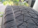 Зимняя резина с дисками 225 65 r 17 стояла на Rav 4 за 100 000 тг. в Алматы – фото 2