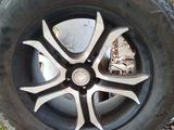 Зимняя резина с дисками 225 65 r 17 стояла на Rav 4 за 100 000 тг. в Алматы – фото 4