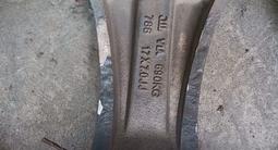 Зимняя резина с дисками 225 65 r 17 стояла на Rav 4 за 100 000 тг. в Алматы – фото 5