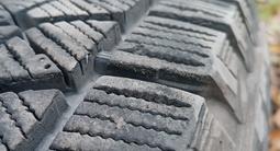 Зимняя резина с дисками 225 65 r 17 стояла на Rav 4 за 100 000 тг. в Алматы