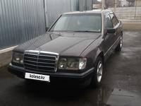 Mercedes-Benz E 260 1992 годаfor1 490 000 тг. в Алматы