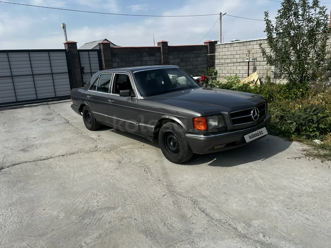 Mercedes-Benz S-Class, 1988