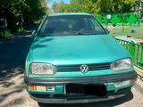 Volkswagen Golf 1995 годаүшін1 580 000 тг. в Астана