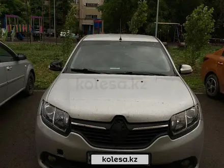 Renault Logan 2014 года за 2 900 000 тг. в Уральск – фото 2