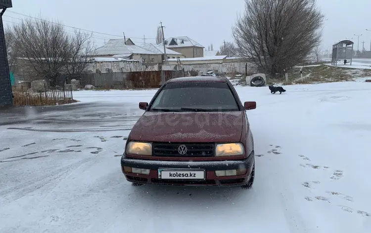 Volkswagen Vento 1992 годаfor900 000 тг. в Тараз