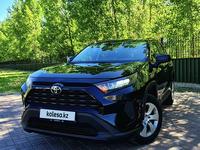 Toyota RAV4 2021 года за 14 000 000 тг. в Астана