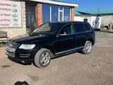 Volkswagen Touareg 2006 года за 3 500 000 тг. в Актобе – фото 4