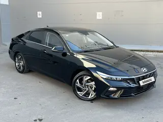 Hyundai Elantra, 2024