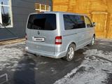 Volkswagen Multivan 2006 года за 7 999 999 тг. в Караганда – фото 3