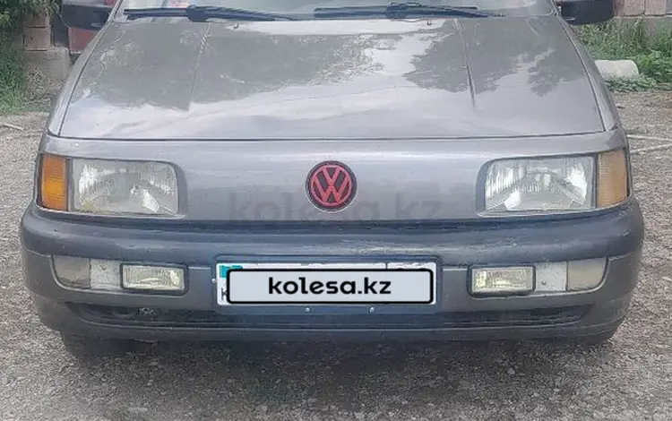 Volkswagen Passat 1993 годаүшін1 650 000 тг. в Бауыржана Момышулы