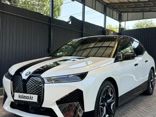 BMW iX, 2021