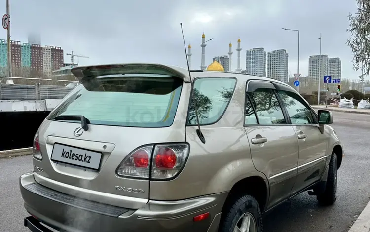 Lexus RX 300 2001 годаүшін5 700 000 тг. в Астана