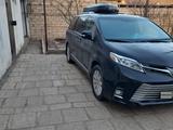 Toyota Sienna 2015 года за 12 500 000 тг. в Жанаозен – фото 3